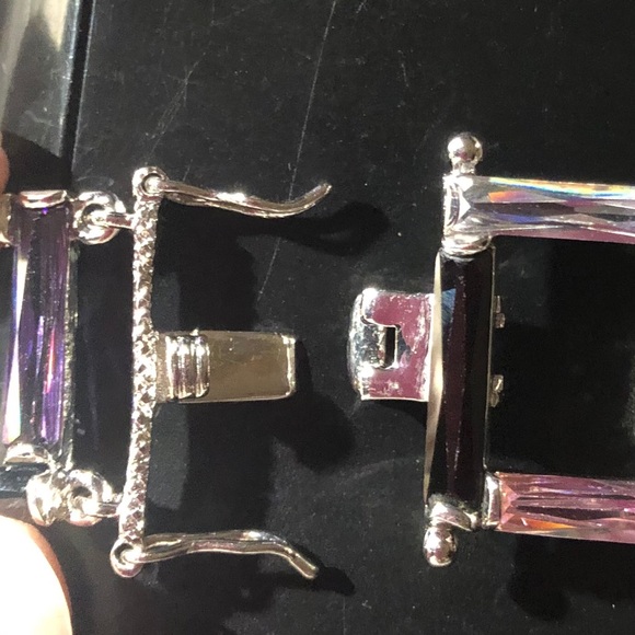 This matches the Ring and Pendant, Beautiful set❣️ - Picture 6 of 7